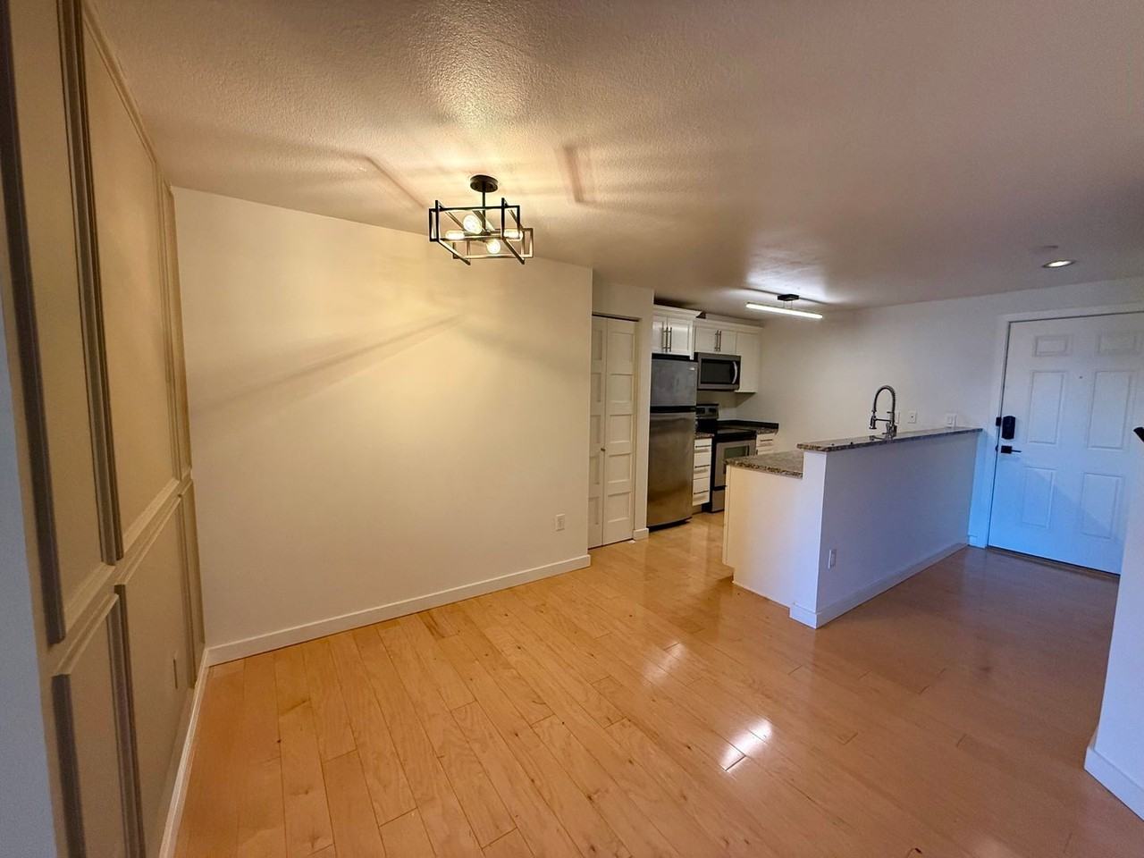 231 Belmont Ave E #231 - Photo 6 of 19