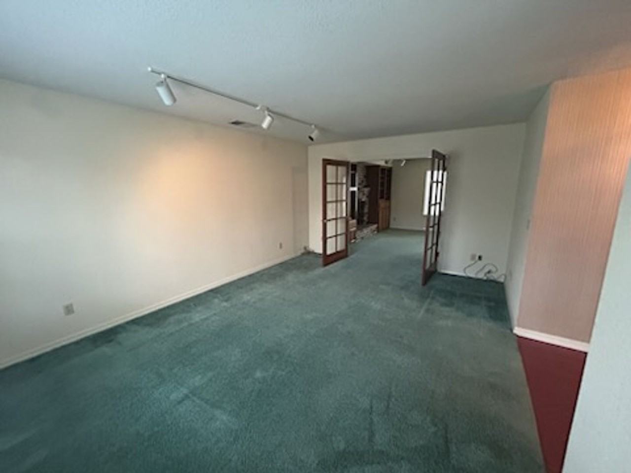 2723 Donner Way - Photo 4 of 7