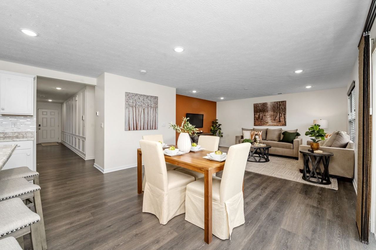 4993 Lakeview Dr - Photo 4 of 13