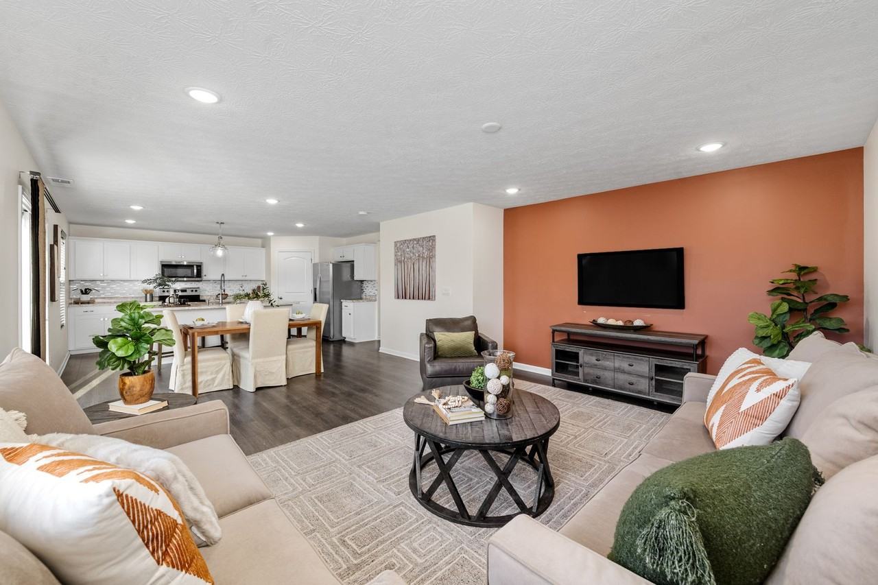 4993 Lakeview Dr - Photo 6 of 13