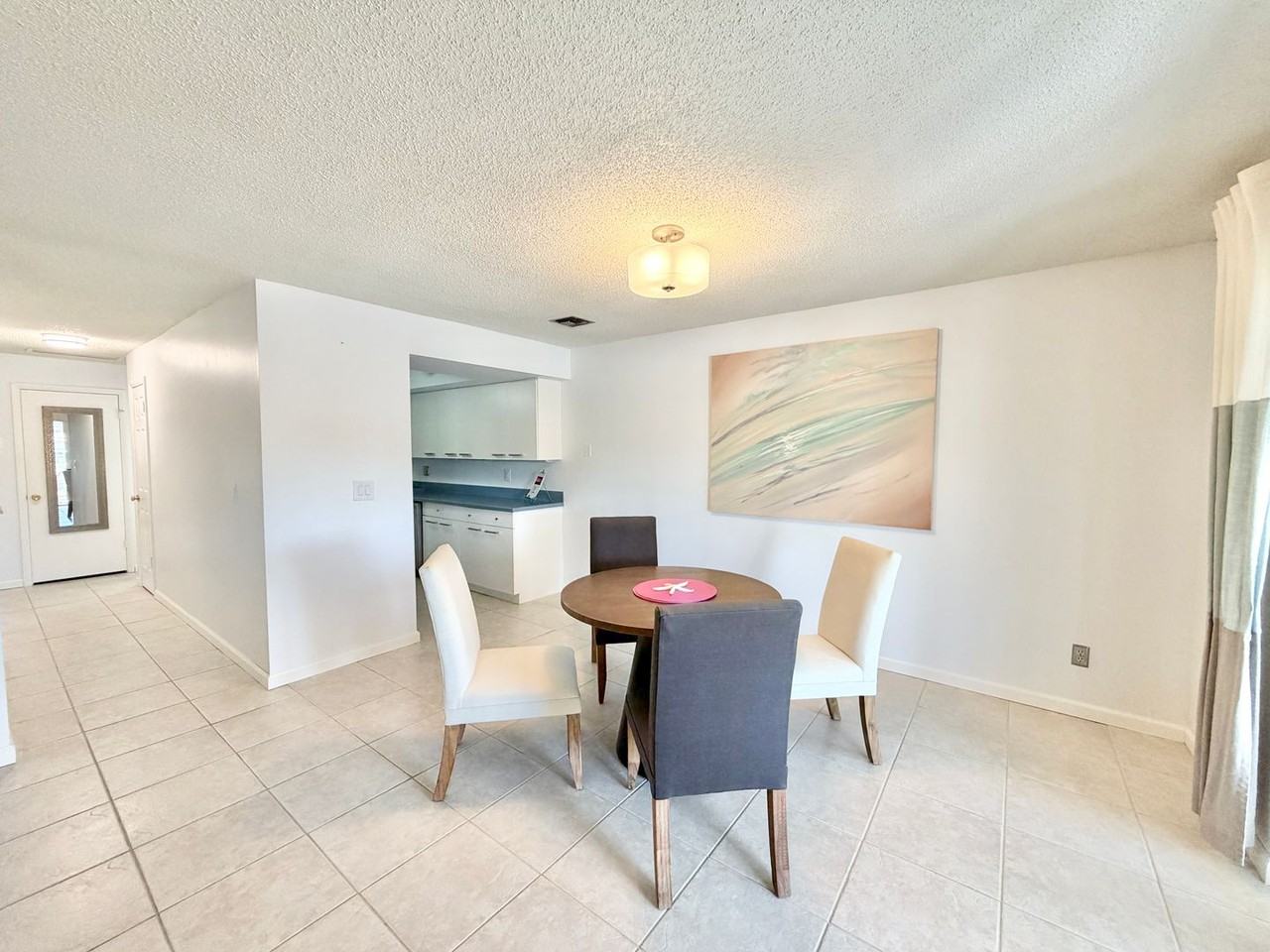 136 Harrison Rd - Photo 3 of 31