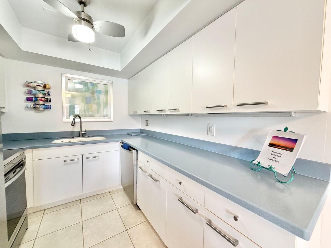 136 Harrison Rd - Photo 6 of 31