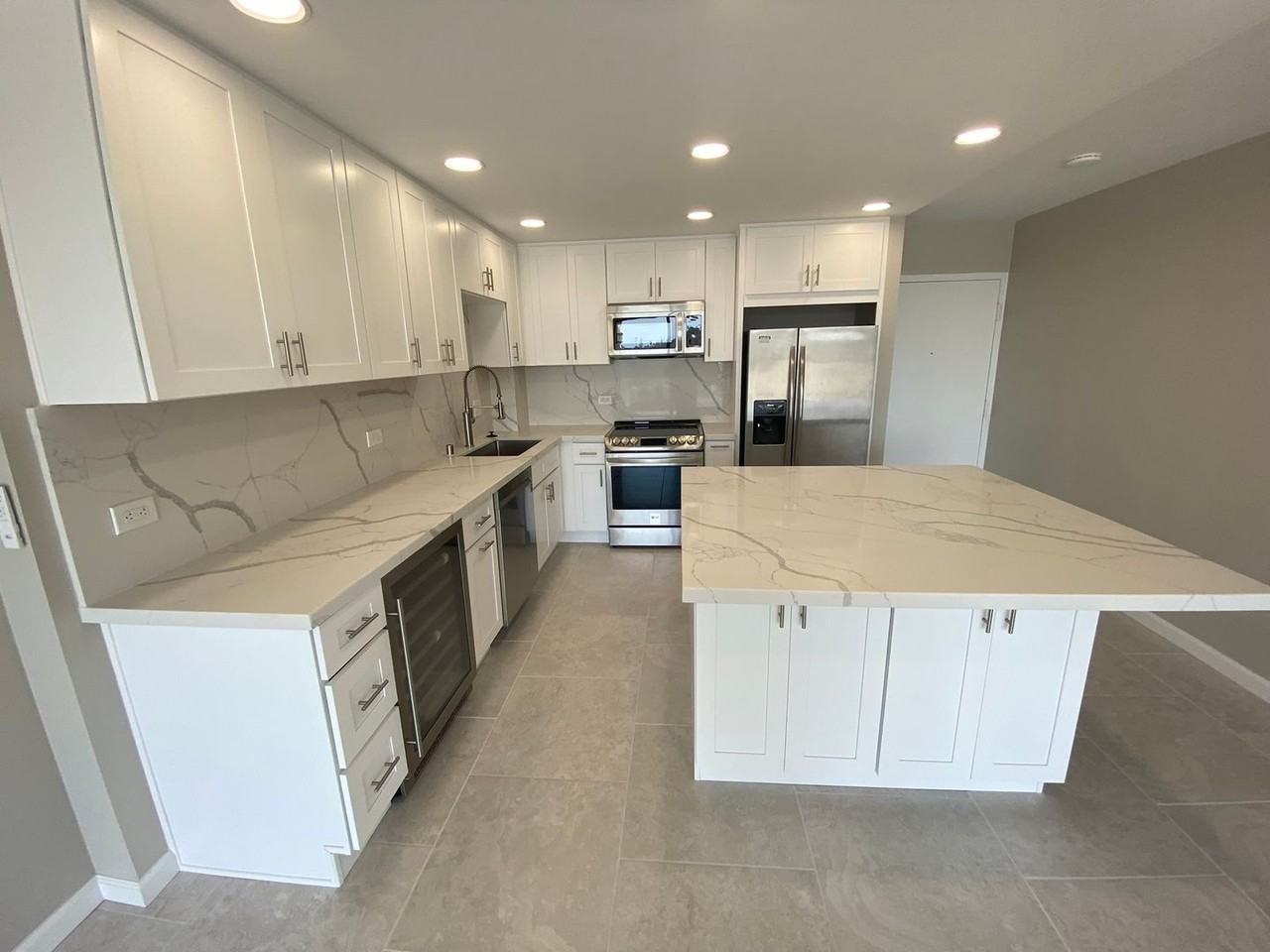 4944 Cass St #606 - Photo 2 of 38