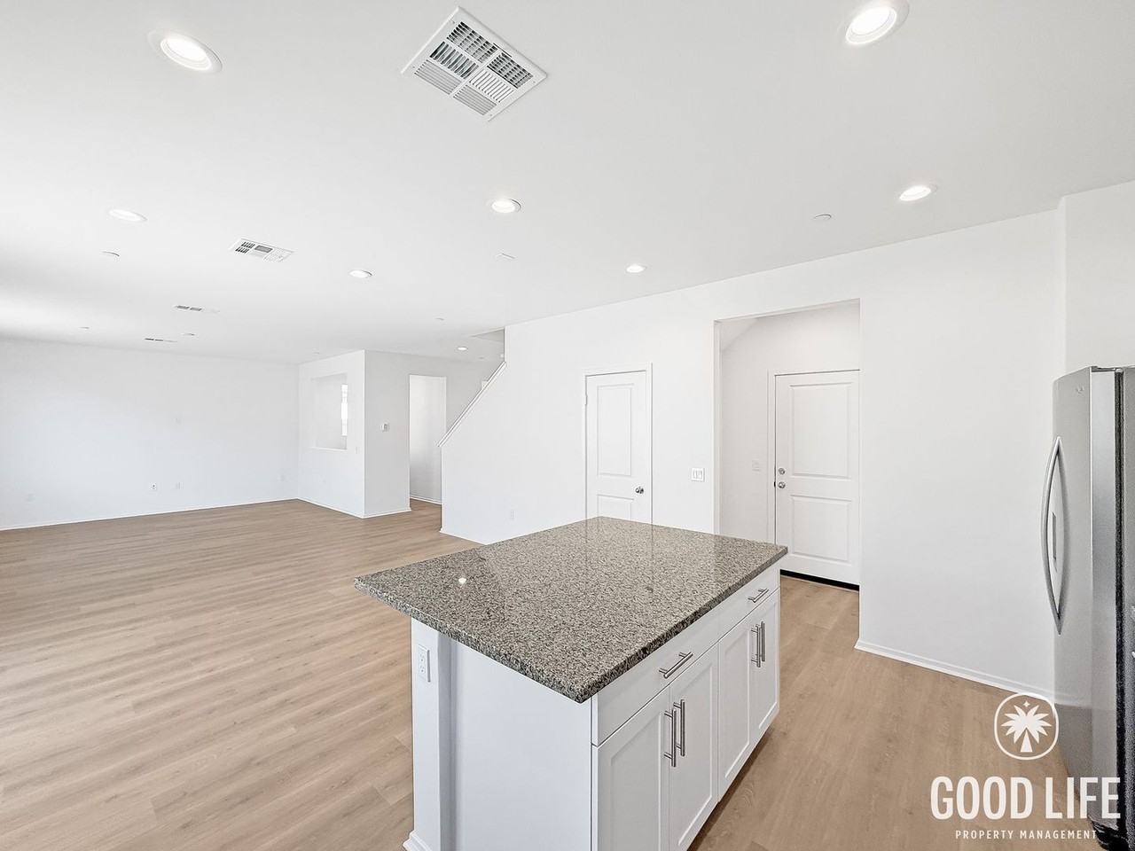 4281 Empressa Cir - Photo 6 of 26