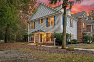 featured image of 1616 Camfield Ln