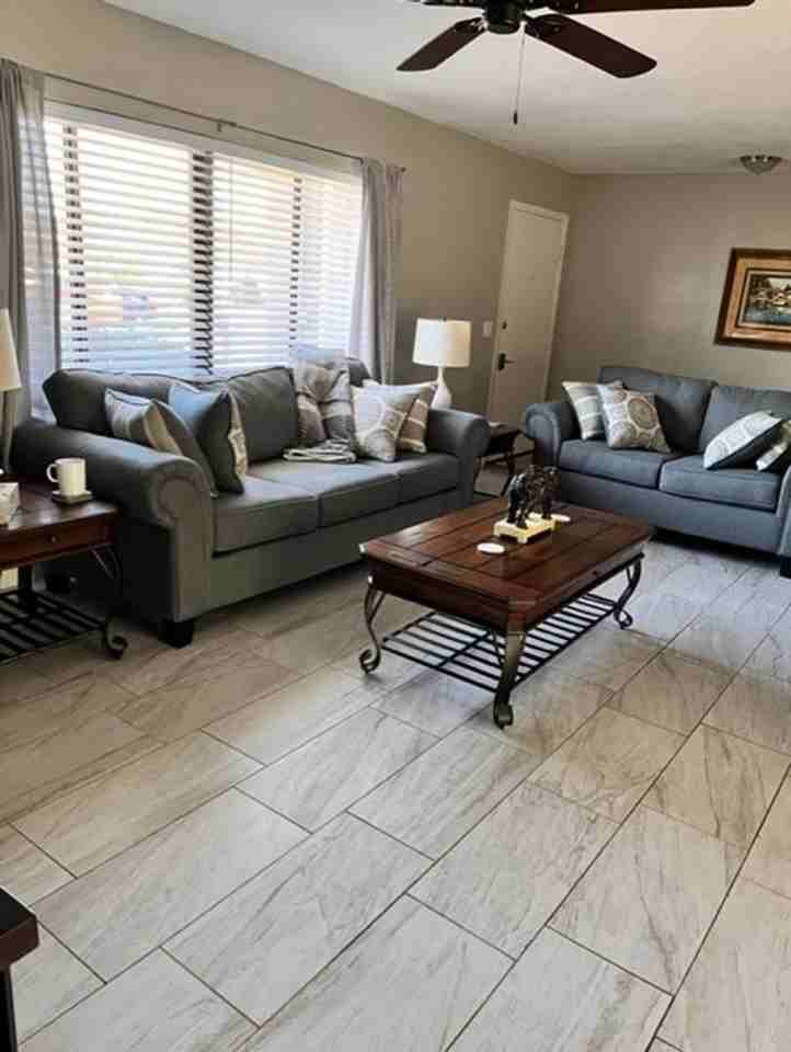 22497 Glen Ave - Photo 5 of 45