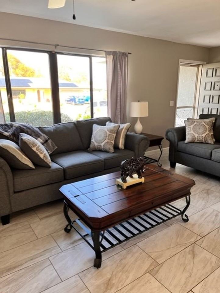 22497 Glen Ave - Photo 7 of 45