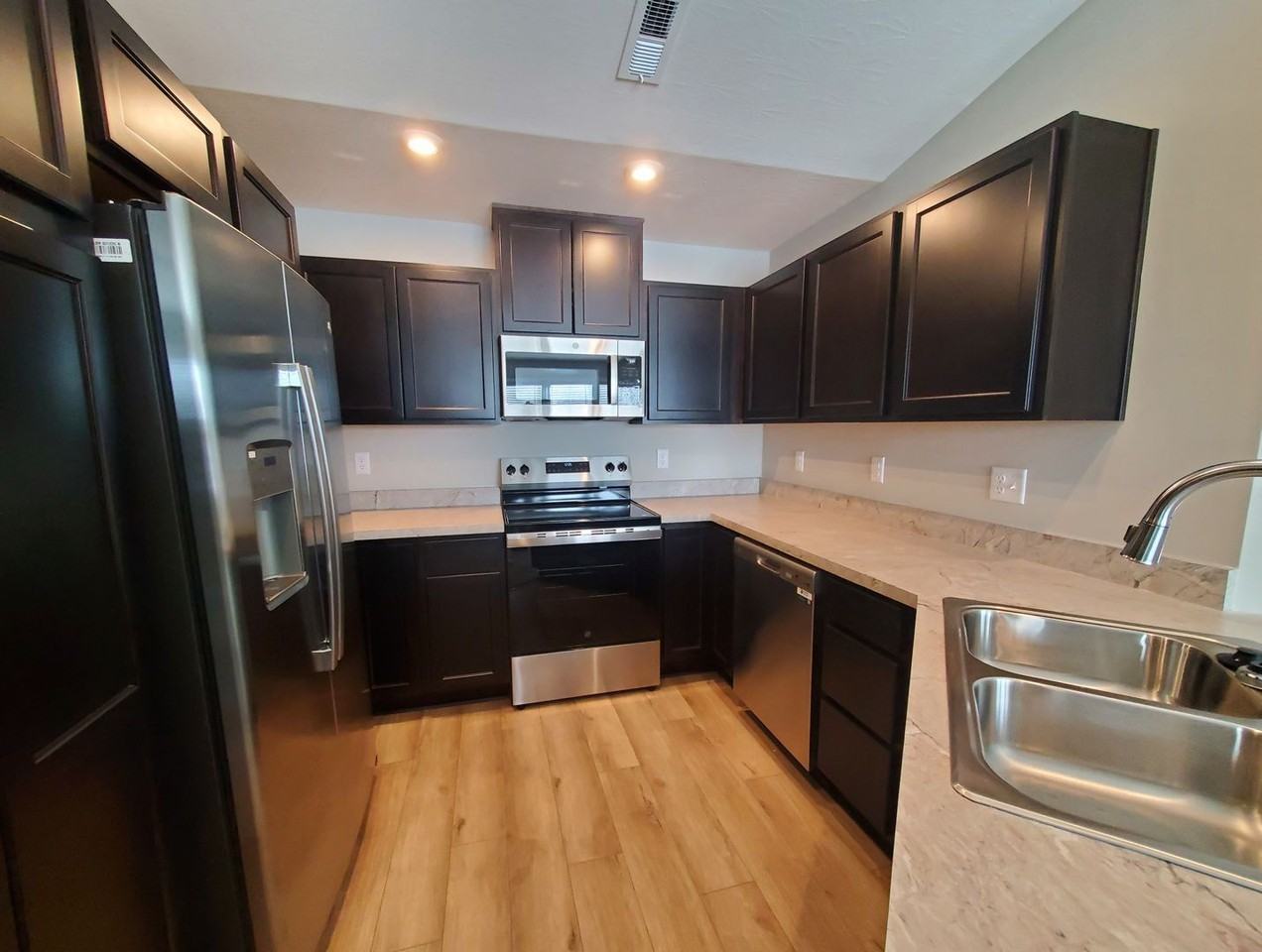 4204 N Golden Clove Bnd - Photo 3 of 37