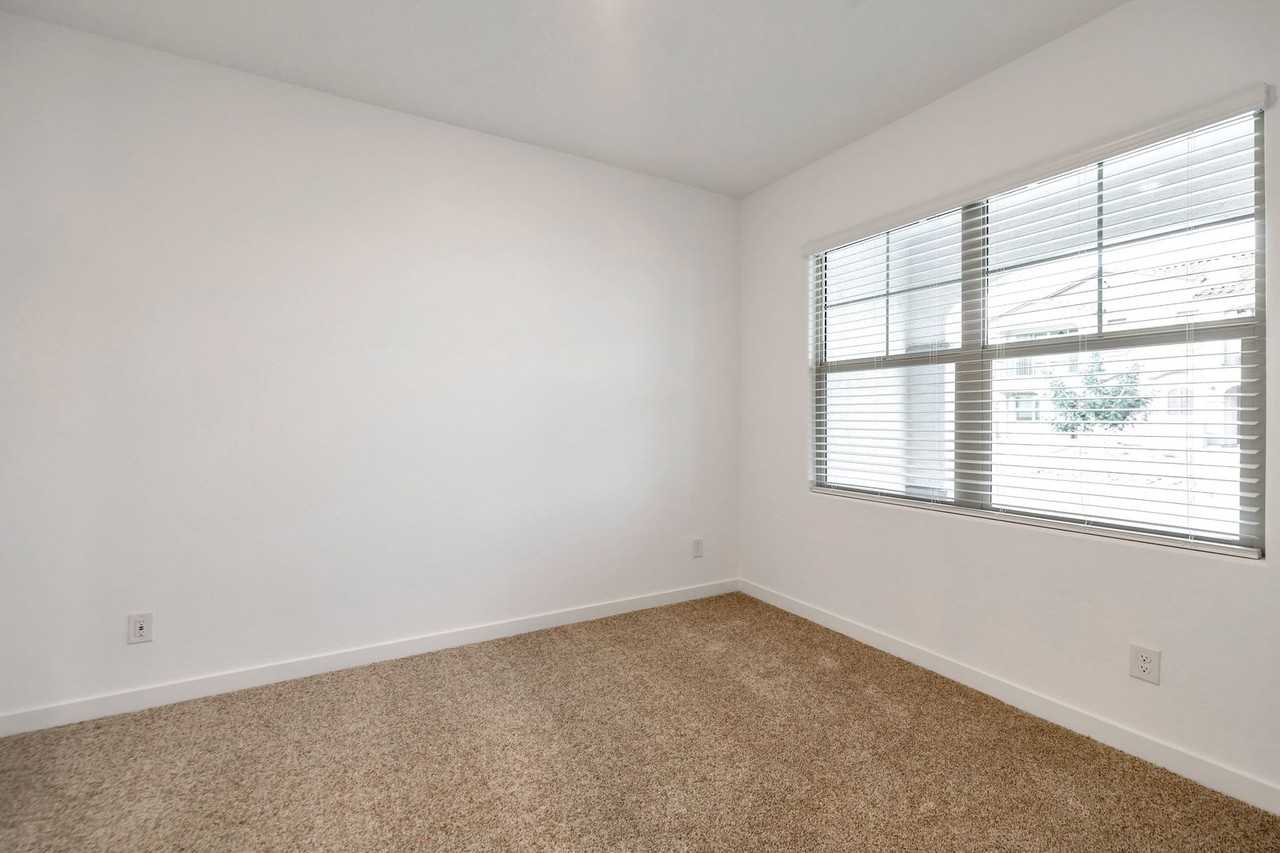 4126 E Pinto Dr - Photo 7 of 27