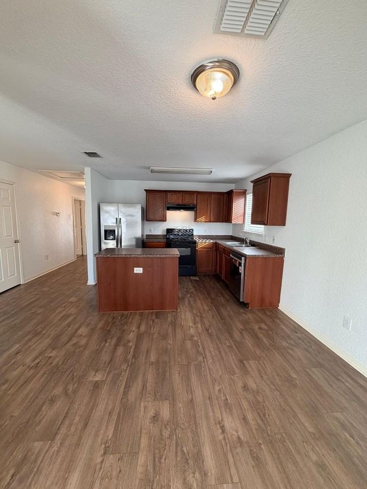 5651 Forest Cyn - Photo 6 of 17