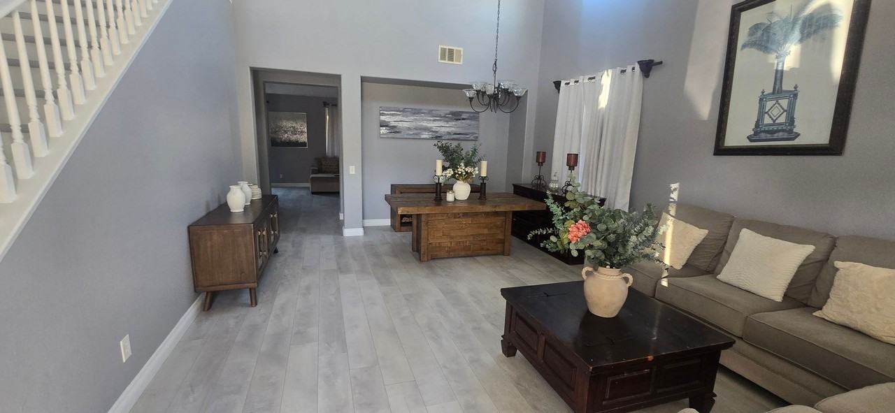 23484 Nautical Cir - Photo 2 of 20