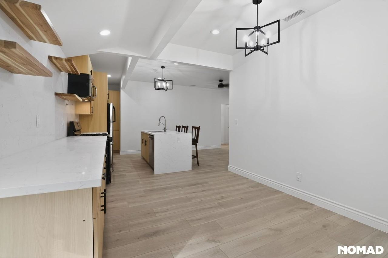 2941 S La Salle Ave - Photo 5 of 35