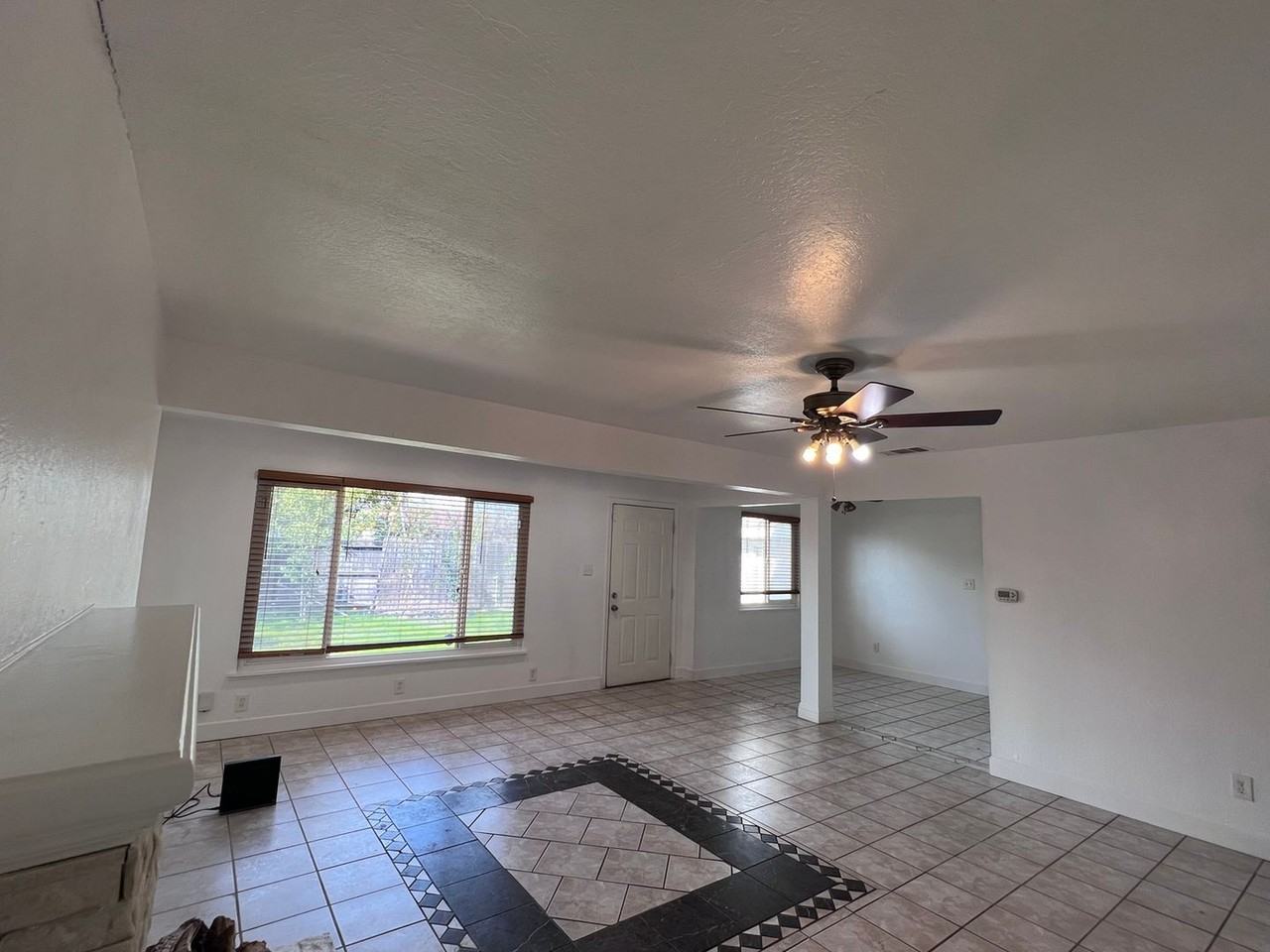 7425 Carella Dr - Photo 5 of 12