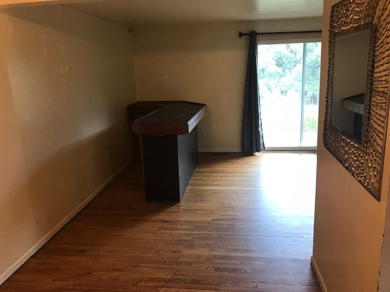 3895 Moorhead Ave - Photo 4 of 28