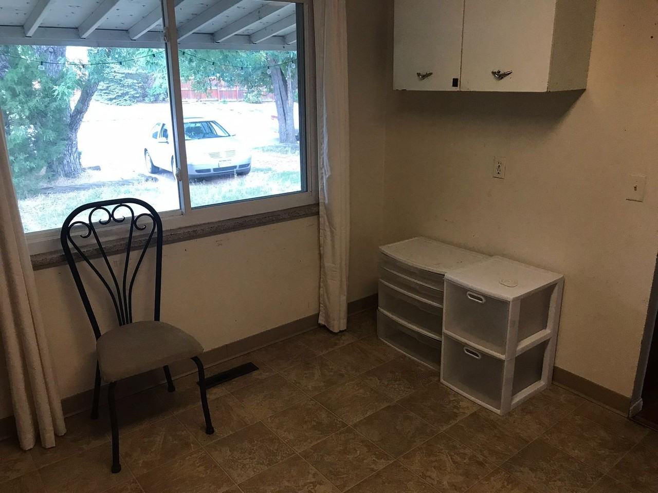 3895 Moorhead Ave - Photo 6 of 28