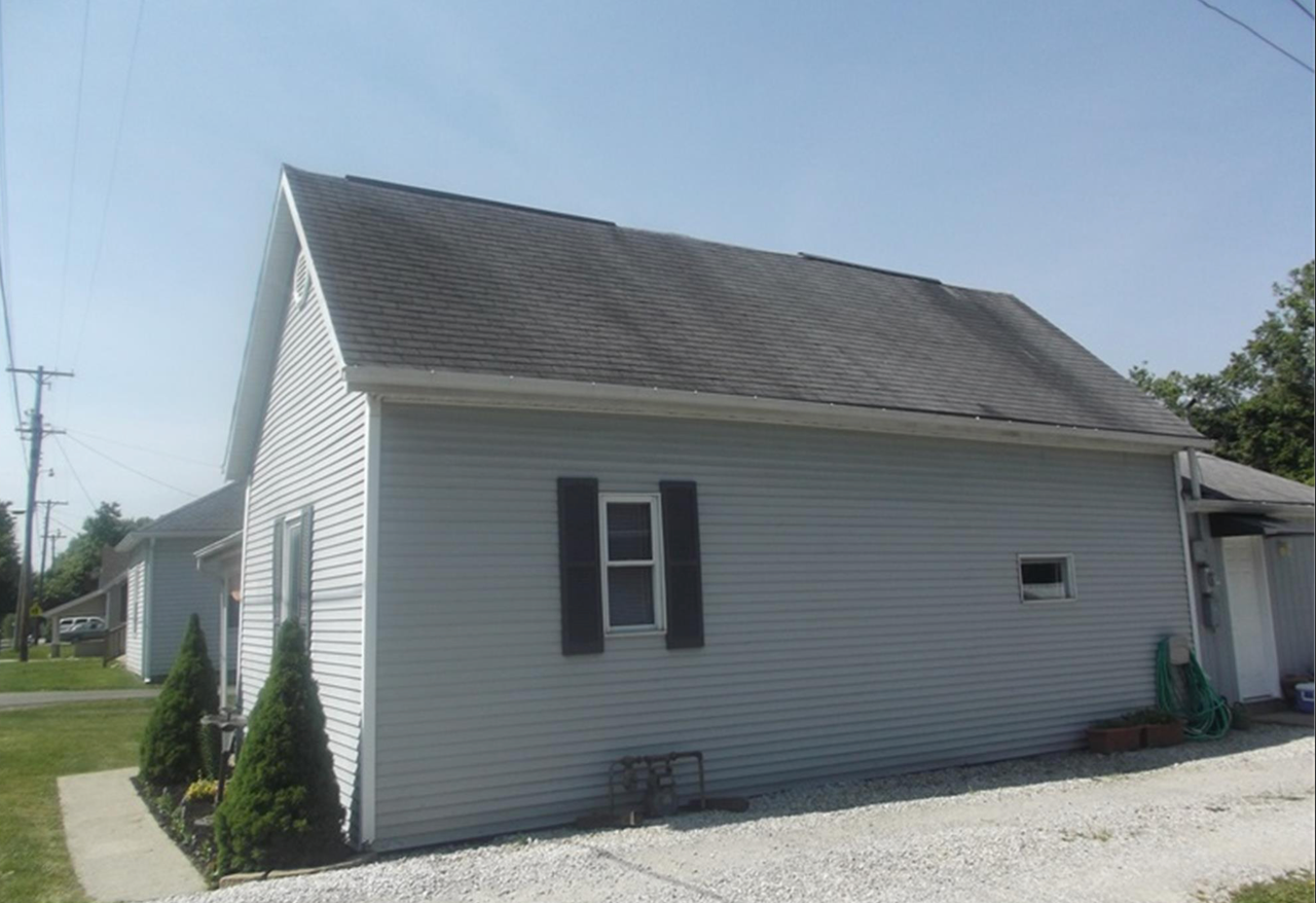 4848 S Rogers St - Photo 2 of 2