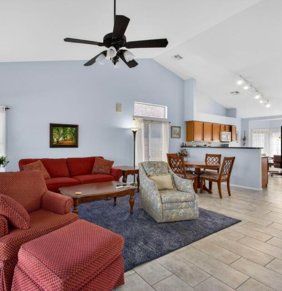 552 E Jasper Dr - Photo 3 of 24