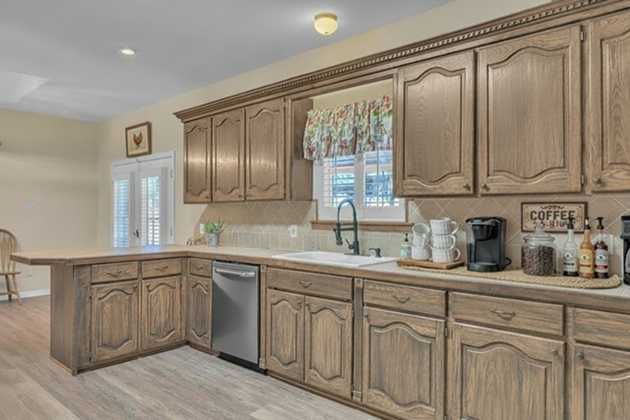 2370 Big Woods Rd - Photo 3 of 27