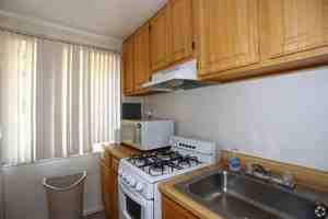 featured image of 2821 Mathews St