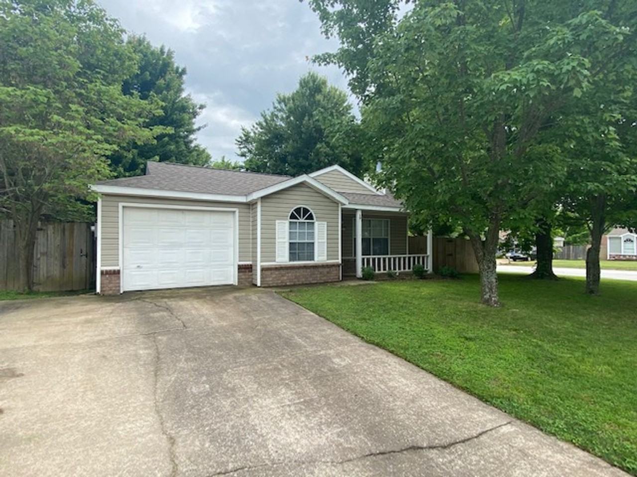 3251 W Woodfield Way - Photo 2 of 15