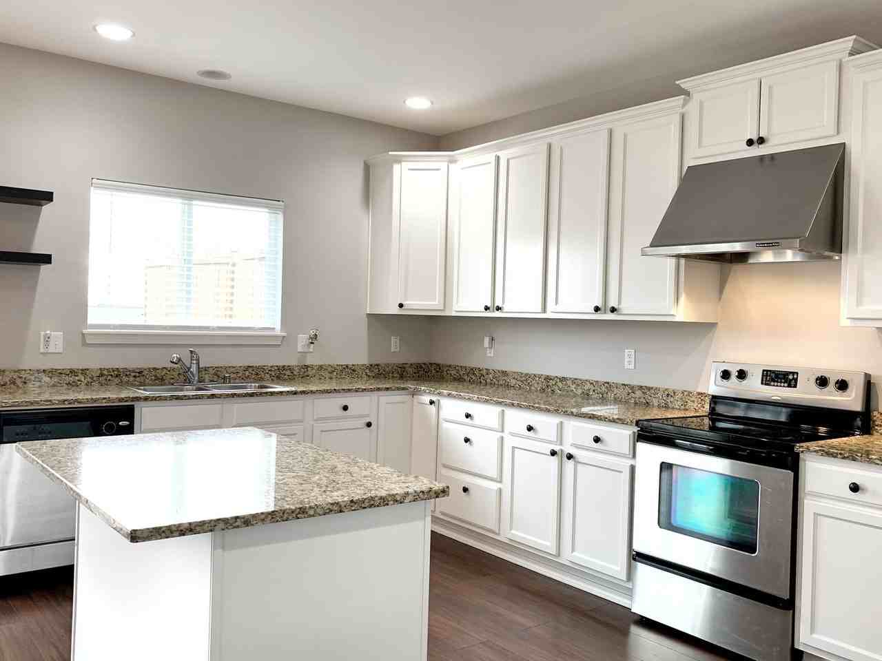 25549 Se 277th St - Photo 5 of 31