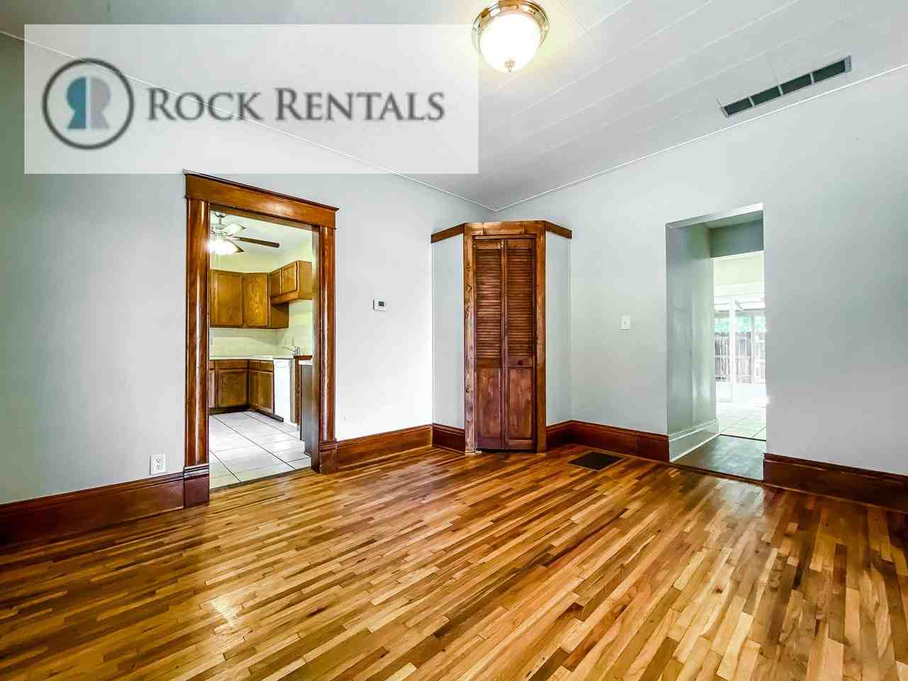 28 W 7th Ave - Photo 3 of 19