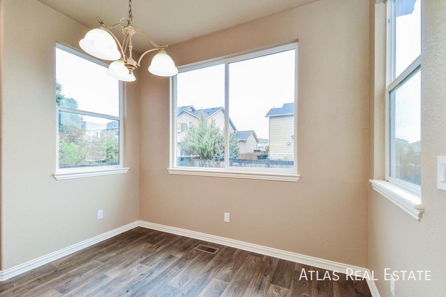 7974 Irish Dr - Photo 3 of 20