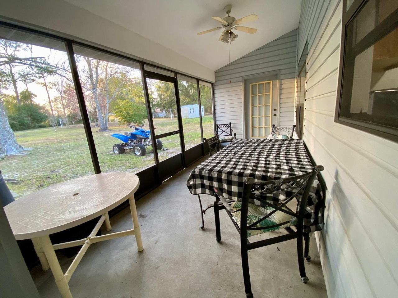 236 Sw Stanley Ct #NA - Photo 5 of 21