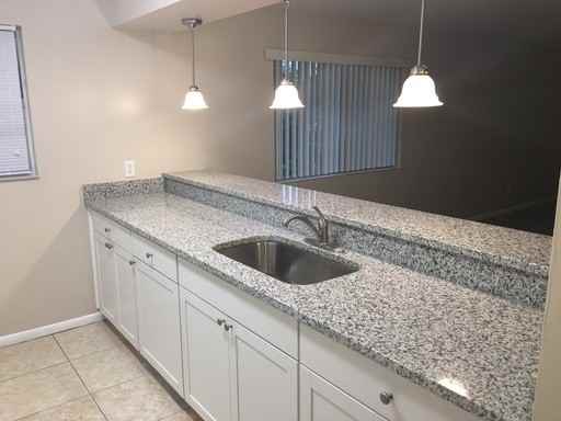 204 N Grannis Ave - Photo 2 of 14