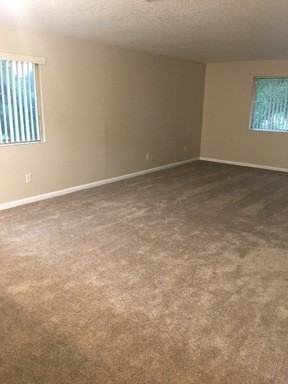 204 N Grannis Ave - Photo 5 of 14