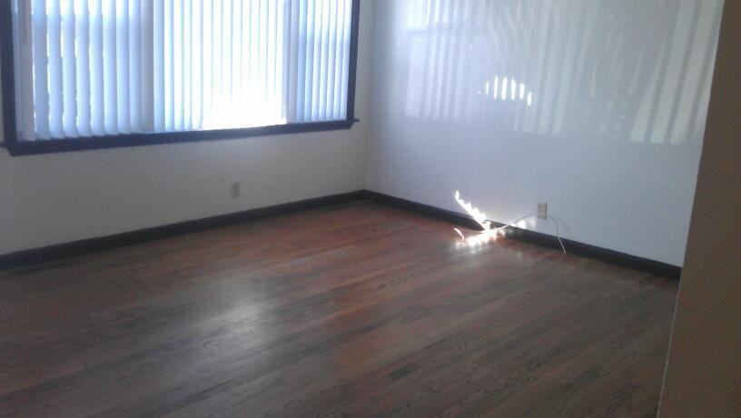 6122 Haskell Ave - Photo 4 of 7