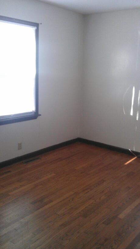 6122 Haskell Ave - Photo 5 of 7