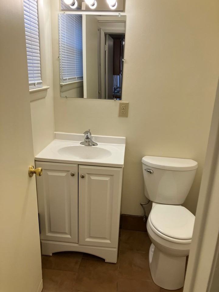 5175 N 69th St - Photo 5 of 8