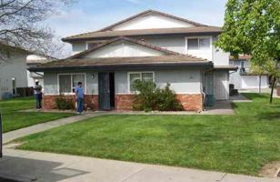 featured image of 2106 Peppertree Way #3