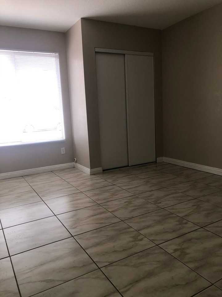 1677 Bent Arrow Dr - Photo 2 of 23