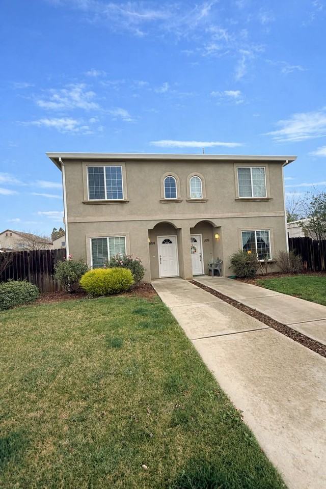 1614 Manzanita Ave - Photo 2 of 19