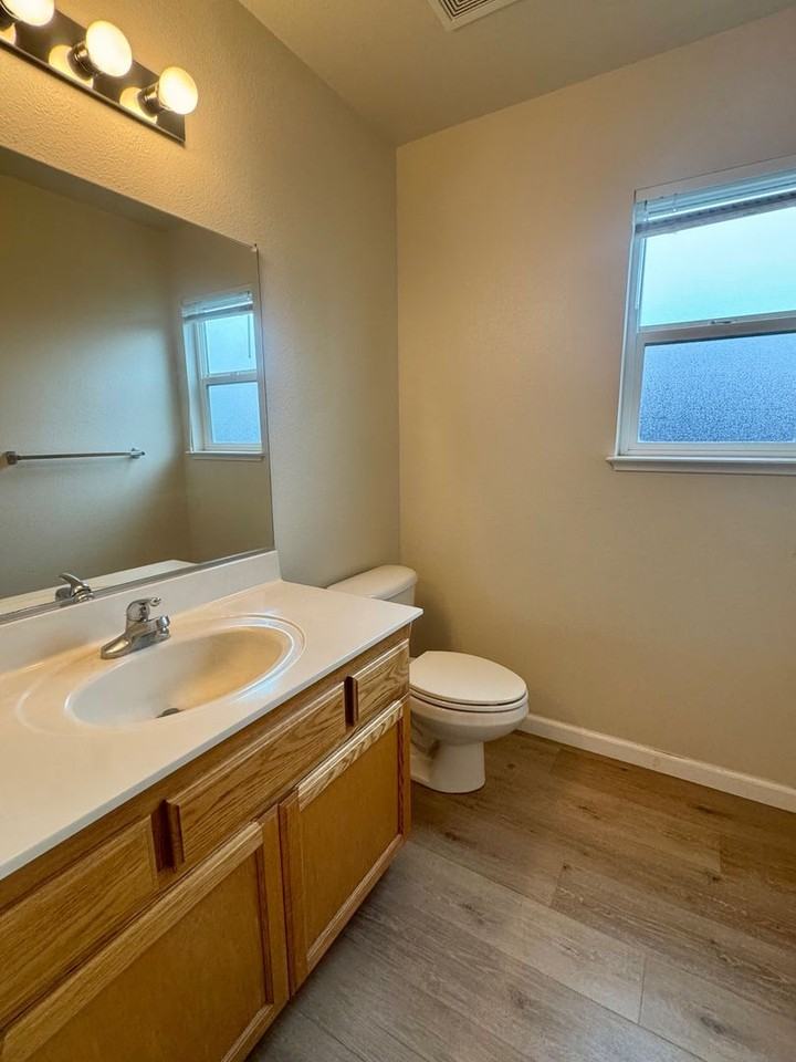 1614 Manzanita Ave - Photo 5 of 19