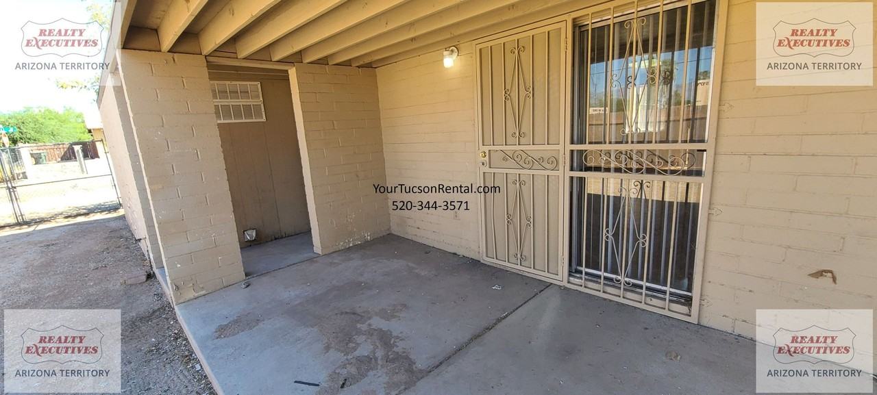 1902 S Farwell Ave - Photo 7 of 27