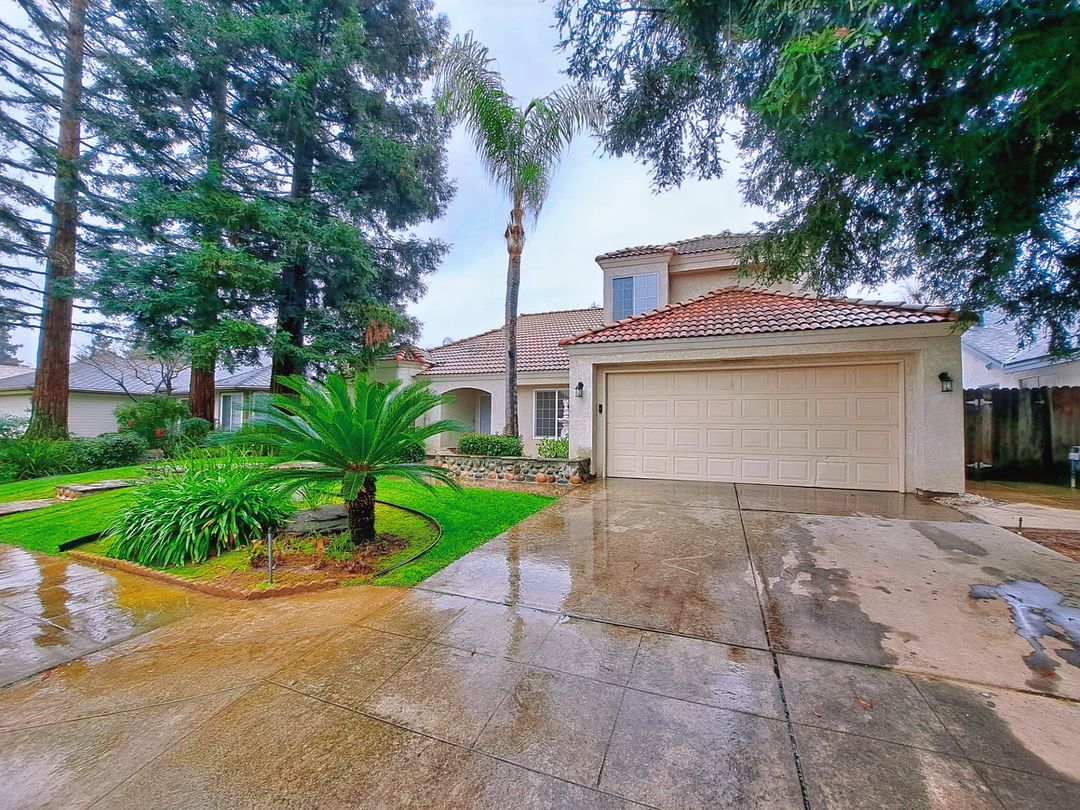 1325 E Portland Ave - Photo 3 of 30