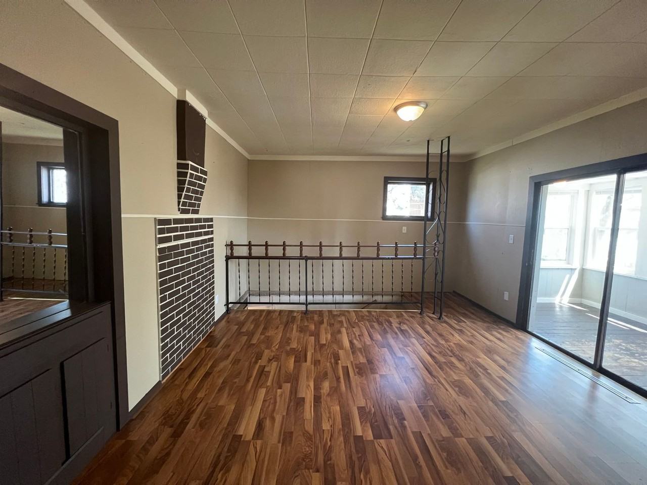 922 Mesaba Ave - Photo 5 of 33