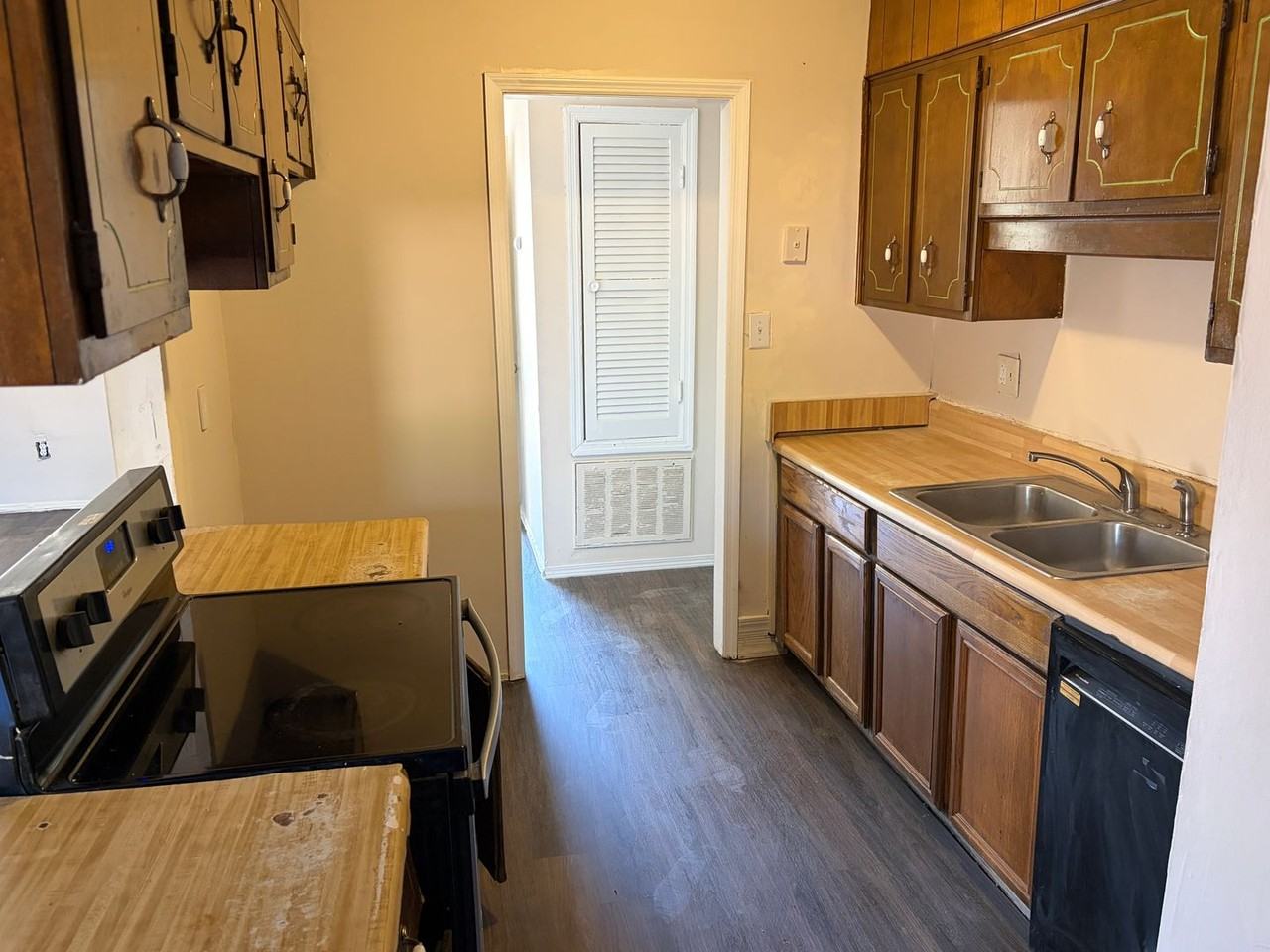 2355 Basswood Dr - Photo 5 of 12