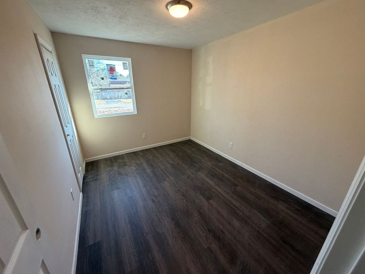 2355 Basswood Dr - Photo 6 of 12