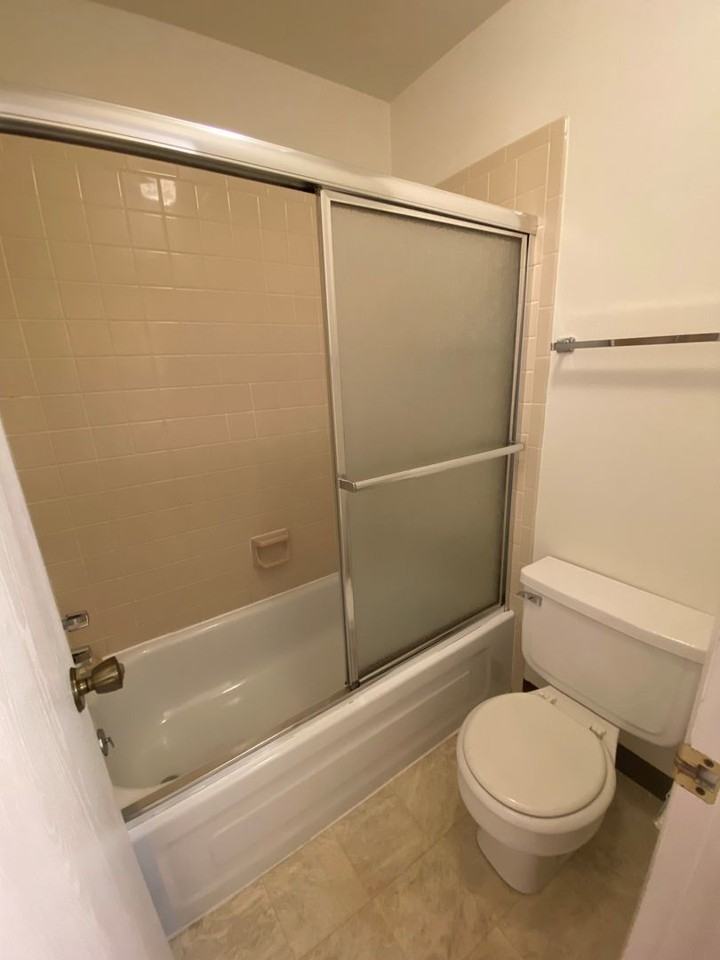 1118 City Park Ave #225 - Photo 5 of 12