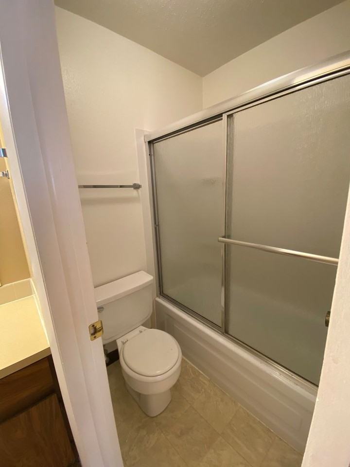 1118 City Park Ave #225 - Photo 7 of 12