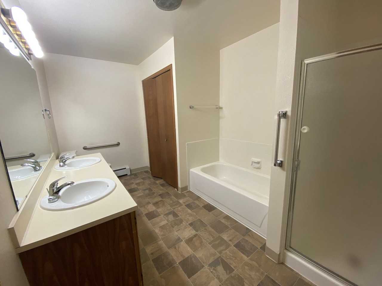 4560 Larkbunting Dr Apt 1a - Photo 5 of 15