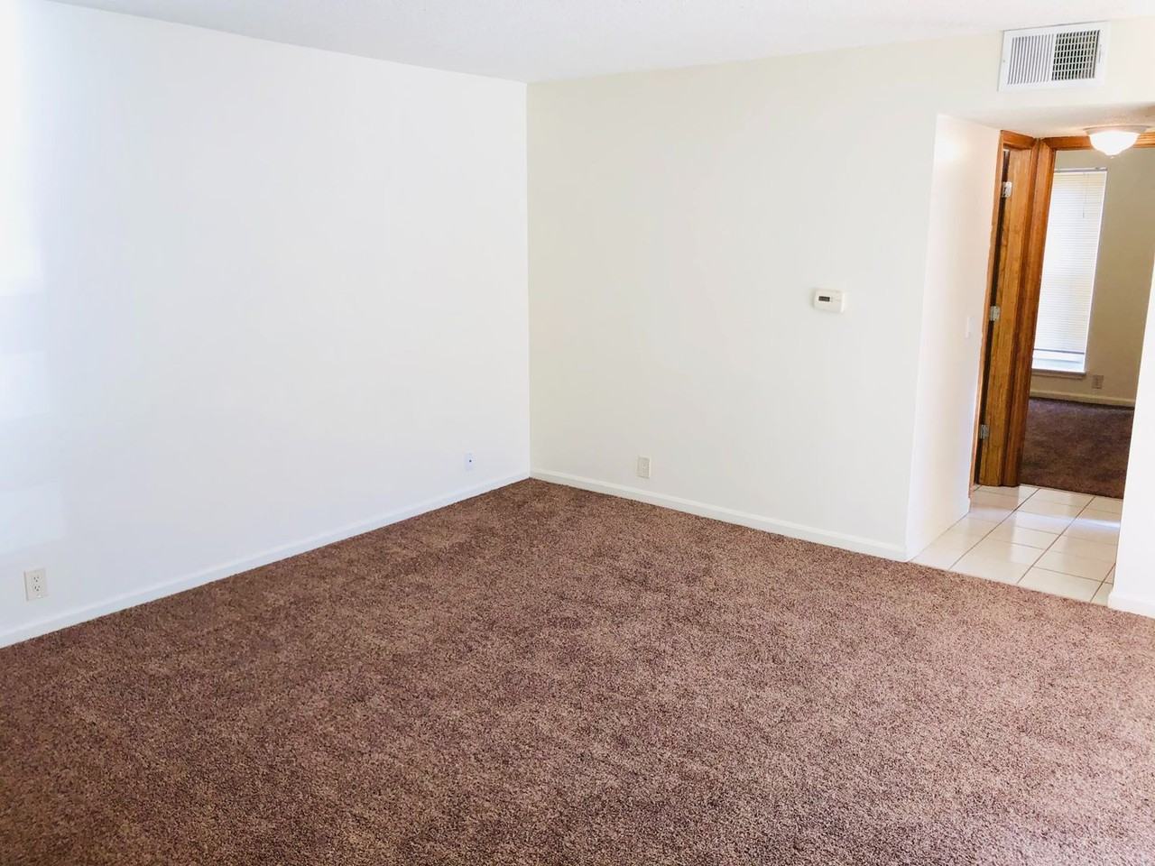 701 Dondee Dr #6 - Photo 3 of 12