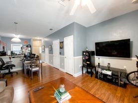 2927 Sw 35th Pl - Photo 1 of 1