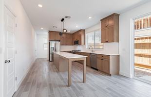 featured image of 2834 E Tamarind Dr