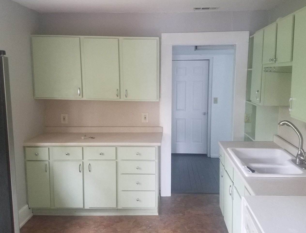 32 E Martin Luther King Jr Blvd - Photo 2 of 7