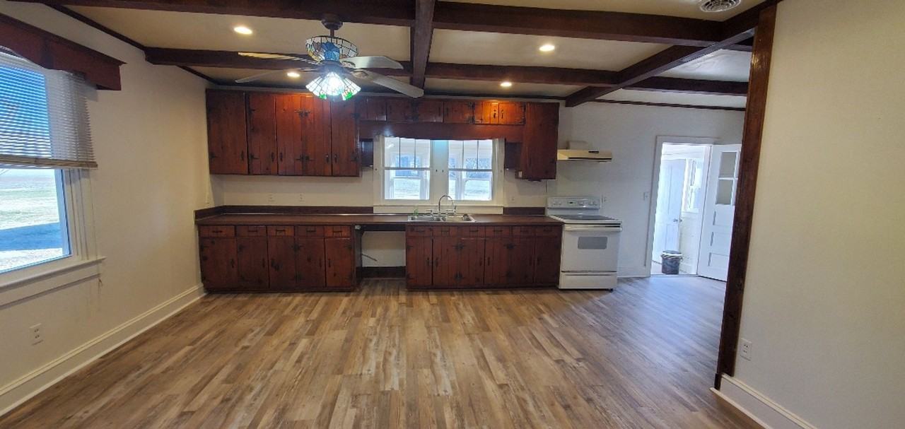 1839 Short Cut Rd - Photo 2 of 27